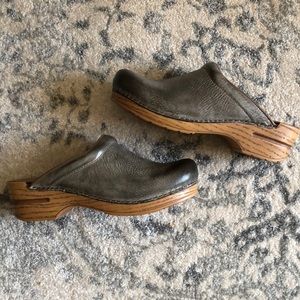 NWT Dansko Nursing Clogs